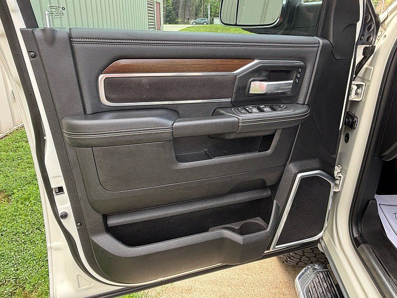 Used 2022 RAM 3500 Laramie w/ Safety Group B AWD/4WD image 9