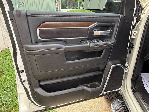 Used 2022 RAM 3500 Laramie w/ Safety Group B AWD/4WD image 9