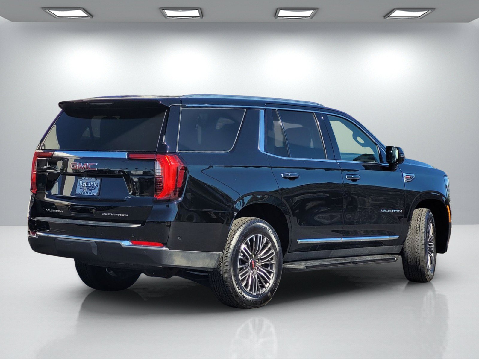 Used 2026 GMC Yukon Elevation RWD image 4