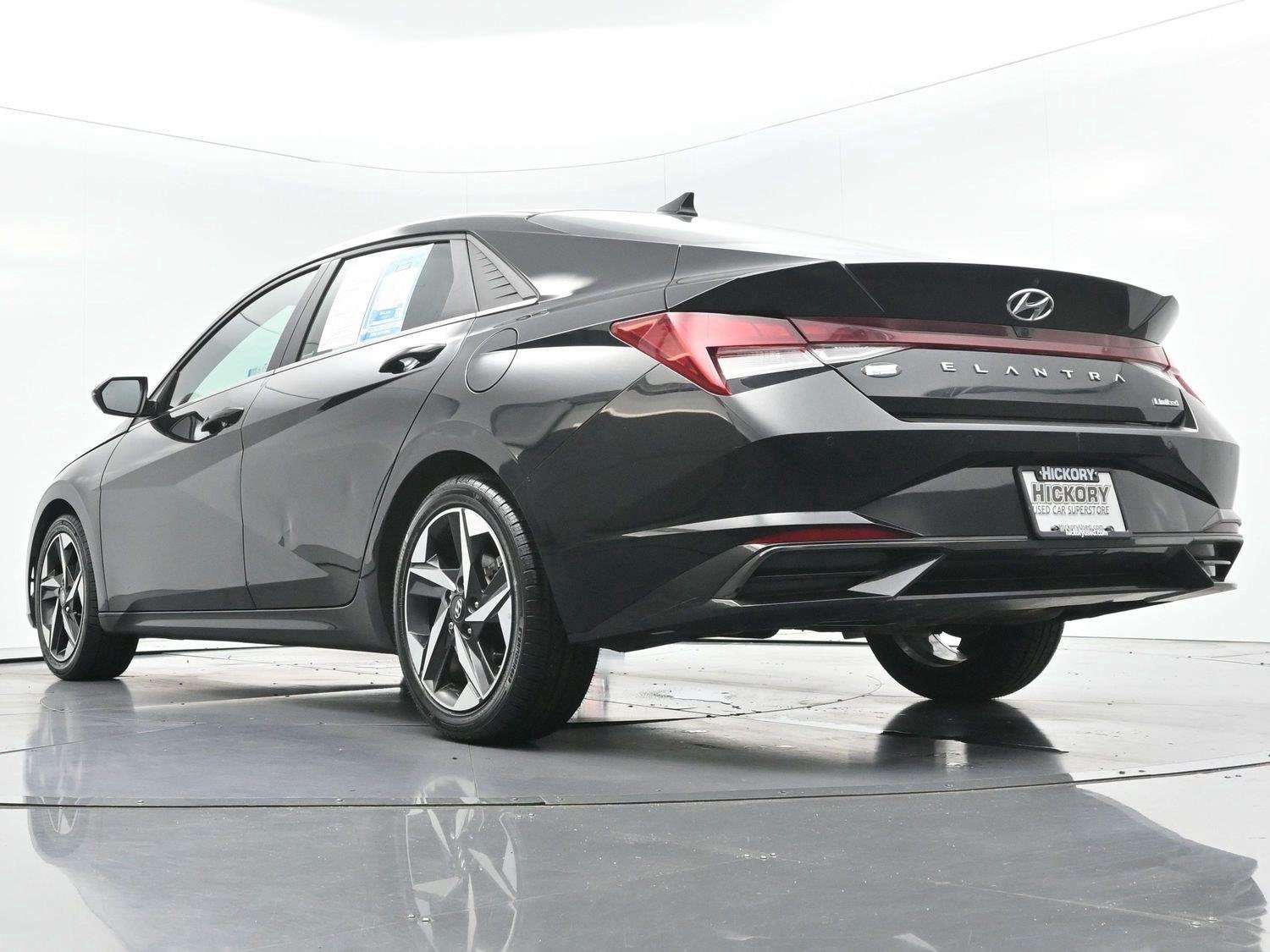 Used 2021 Hyundai Elantra Limited w/ Cargo Package FWD image 49