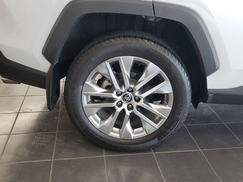 Used 2024 Toyota RAV4 XLE Premium FWD image 7