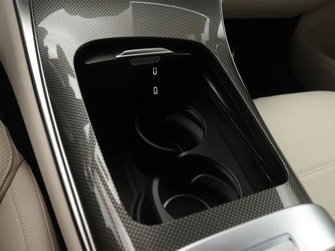 New 2026 Mercedes-Benz GLC 300 image 7