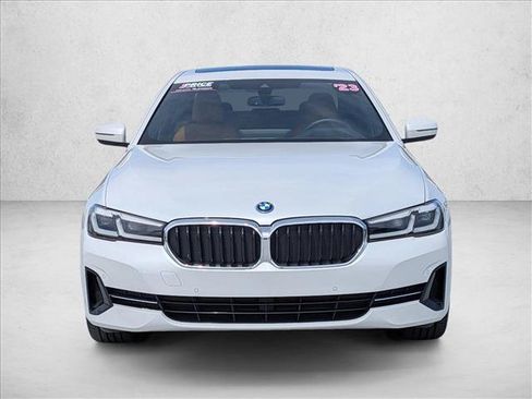 Used 2023 BMW 530e w/ Premium Package RWD image 2
