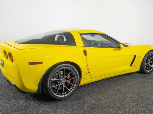 Used 2006 Chevrolet Corvette Z06 RWD image 11