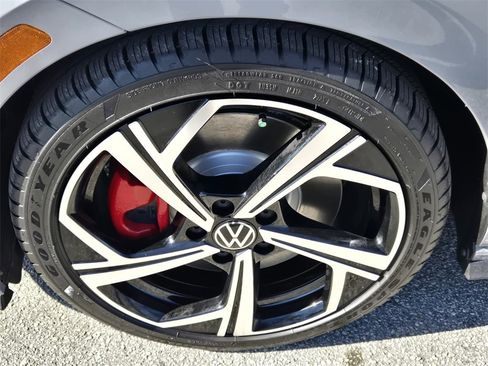 Certified 2026 Volkswagen GTI SE image 10