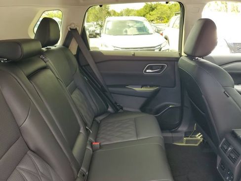 New 2026 Nissan Rogue Platinum w/ Platinum Premium Package AWD/4WD image 30