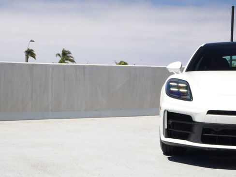Certified 2024 Porsche Panamera 4 AWD/4WD image 12