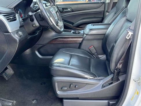 Used 2017 GMC Yukon SLT w/ Premium Edition image 13