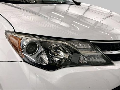 Used 2013 Toyota RAV4 XLE AWD/4WD image 28