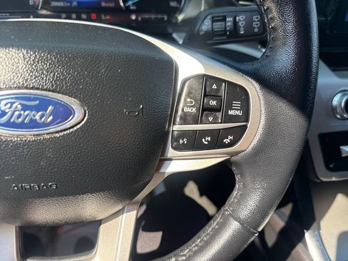 Used 2024 Ford Explorer XLT w/ Equipment Group 202A AWD/4WD image 42