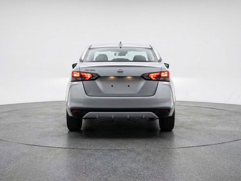 Used 2025 Nissan Versa SV FWD image 7