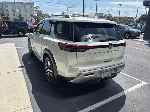 Used 2023 Nissan Pathfinder Platinum w/ Cargo Package image 7