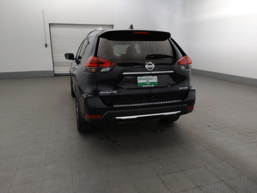 Used 2017 Nissan Rogue SV AWD/4WD image 6