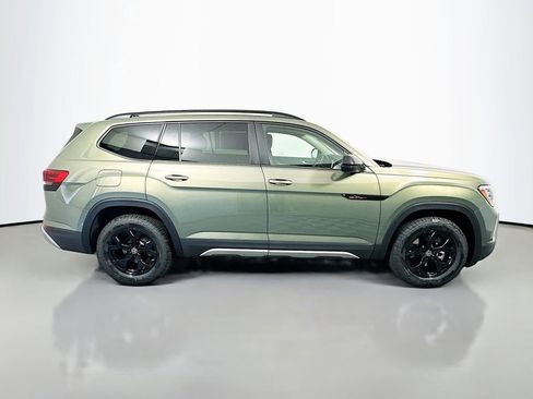 New 2026 Volkswagen Atlas Peak Edition AWD/4WD image 8