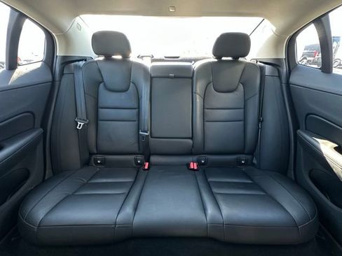 Used 2024 Volvo S60 B5 Plus image 16
