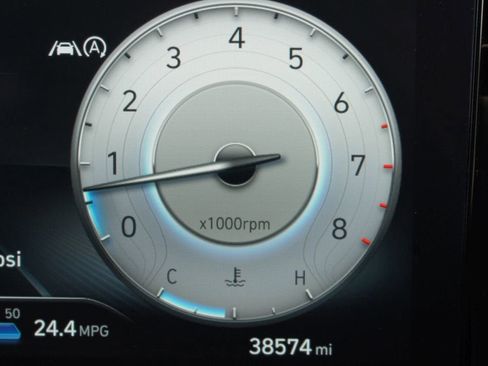 Used 2024 Hyundai Tucson SEL w/ Convenience Package image 4