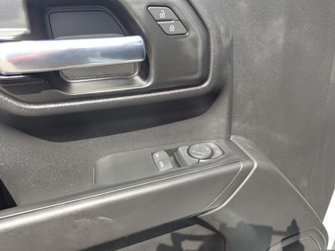 Used 2025 Chevrolet Silverado 1500 W/T RWD image 17