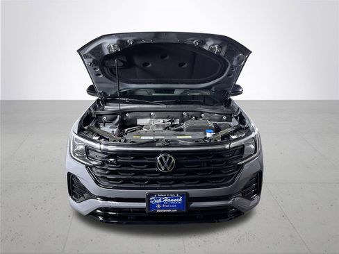New 2026 Volkswagen Atlas Cross Sport SEL R-Line AWD/4WD image 23
