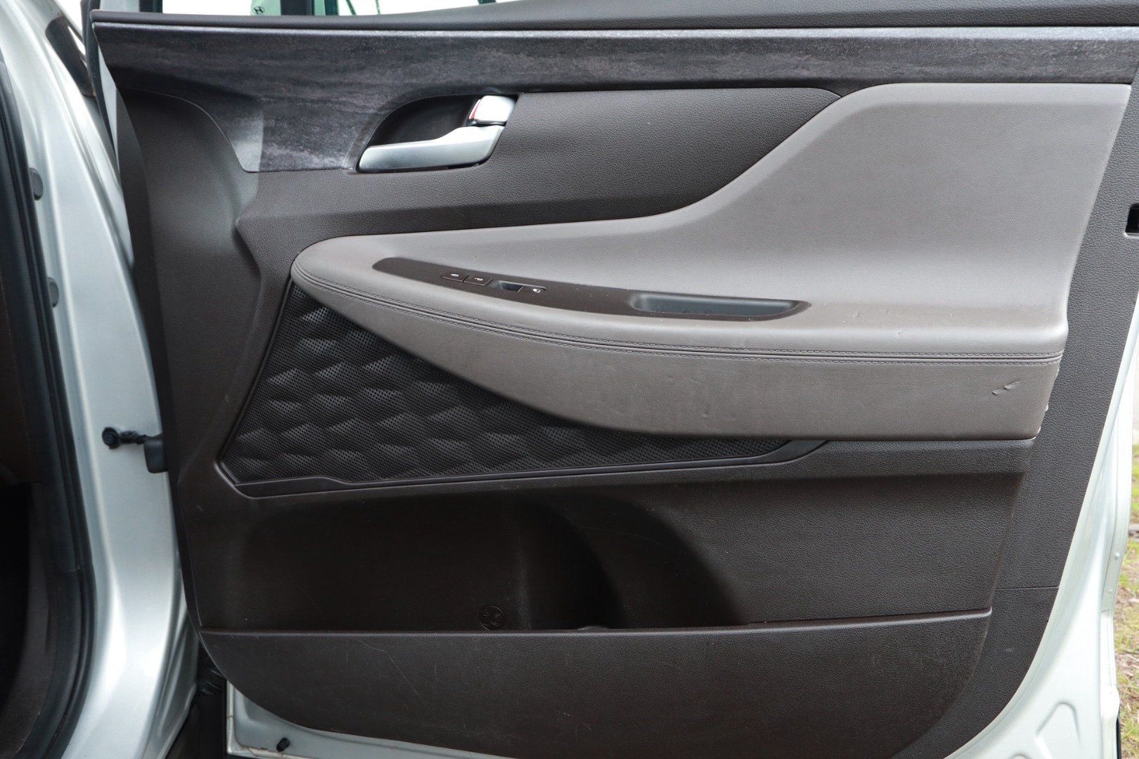 Used 2020 Hyundai Santa Fe SE FWD image 31