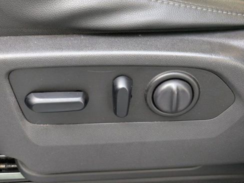 Used 2019 GMC Sierra 1500 SLT image 14