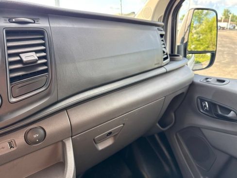 Used 2025 Ford Transit 250 Low Roof w/ Exterior Upgrade Package RWD image 25