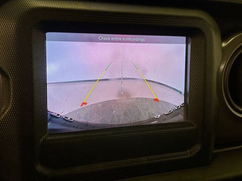 Used 2023 Jeep Wrangler Unlimited image 23