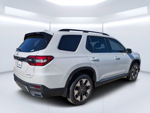 New 2026 Honda Pilot Elite image 3