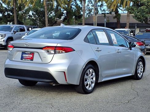 Used 2024 Toyota Corolla LE image 5