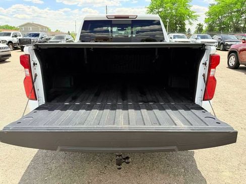 Used 2019 Chevrolet Silverado 1500 LTZ AWD/4WD image 12