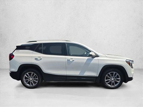 Used 2022 GMC Terrain SLT FWD image 4