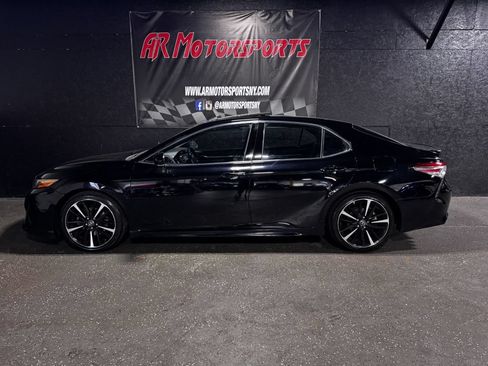 Used 2018 Toyota Camry XSE w/ Protection Package (Q2) FWD image 2