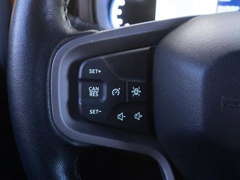 Used 2023 Ford Bronco Badlands image 18