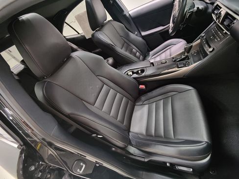 Used 2019 Lexus IS 300 F Sport w/ F Sport Package AWD/4WD image 13