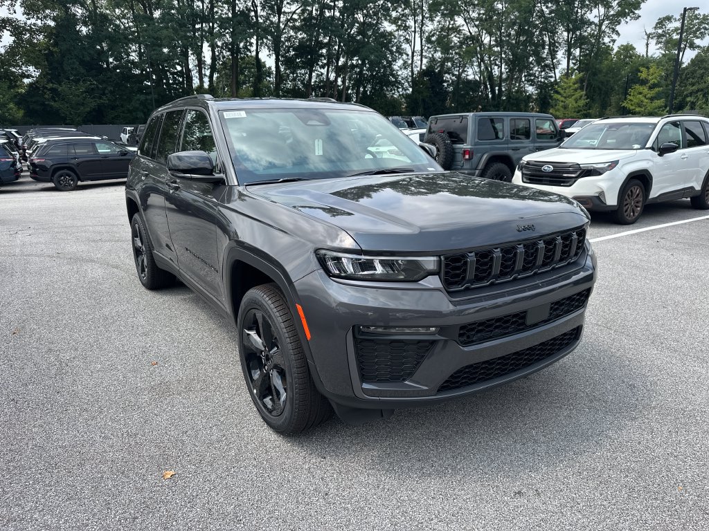 New 2026 Jeep Grand Cherokee Limited w/ Limited Altitude Package AWD/4WD image 4