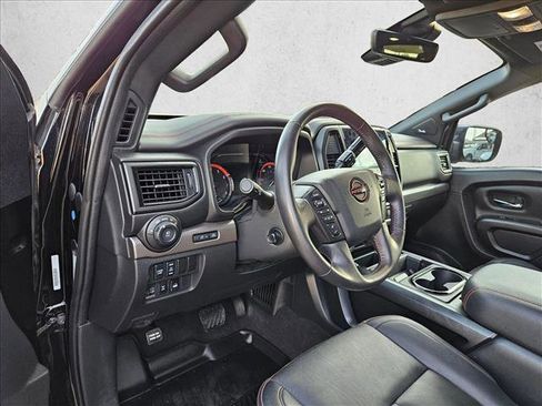 Used 2023 Nissan Titan PRO-4X w/ Pro-4x Convenience Package image 10