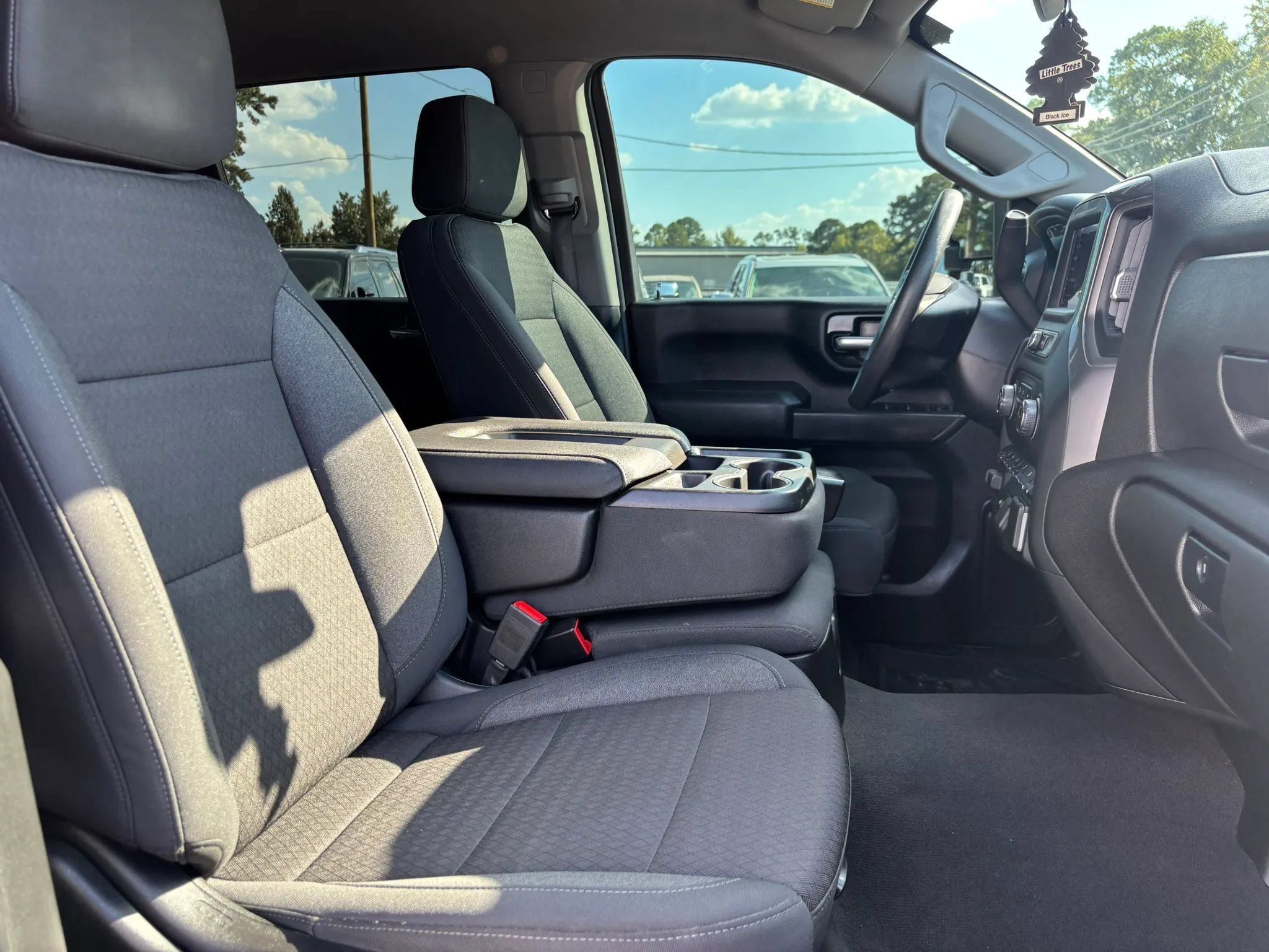 Used 2024 Chevrolet Silverado 2500 Custom w/ Custom Value Package AWD/4WD image 22