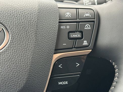 New 2026 Toyota Crown Signia image 27