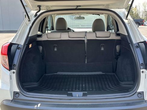 Used 2016 Honda HR-V EX image 8