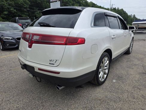 Used 2011 Lincoln MKT AWD w/ 101A Rapid Spec Order Code image 9
