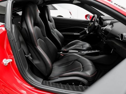 Used 2020 Ferrari F8 Tributo RWD image 33