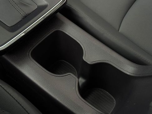 Certified 2026 Toyota Corolla Cross XLE image 33