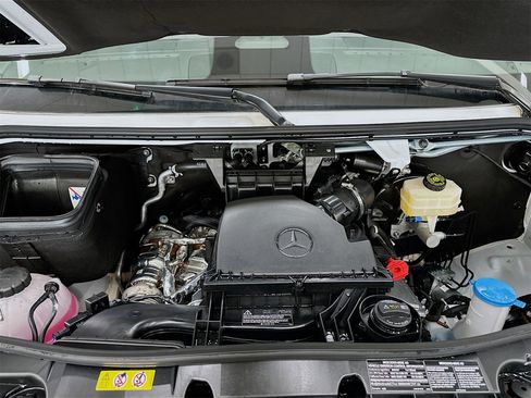 New 2025 Mercedes-Benz Sprinter 2500 image 28