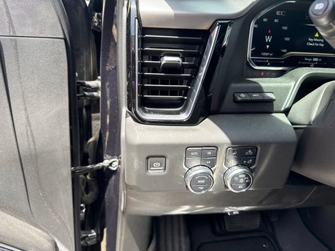 Used 2024 GMC Sierra 1500 Denali w/ Denali Reserve Package AWD/4WD image 15