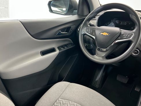 Used 2024 Chevrolet Equinox LS FWD image 12