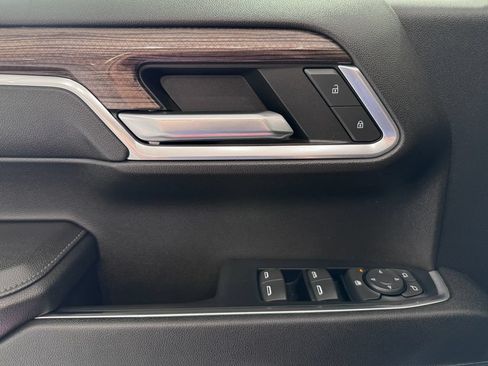 Certified 2023 Chevrolet Silverado 1500 LT AWD/4WD image 25