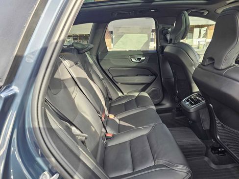 New 2026 Volvo XC60 B5 Ultra w/ Climate Package AWD/4WD image 13