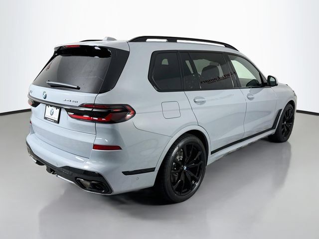 New 2027 BMW X7 xDrive40i w/ M Sport Package AWD/4WD image 7