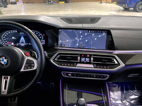 Used 2022 BMW X5 M w/ Executive Package image 6