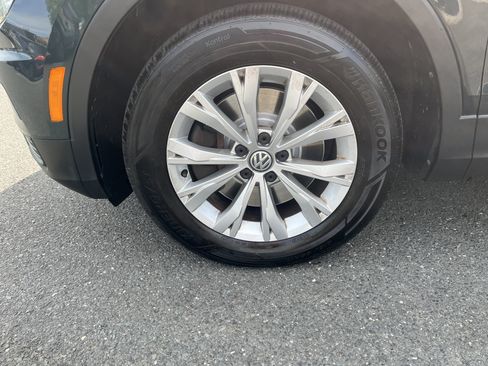 Used 2018 Volkswagen Tiguan SE AWD/4WD image 7