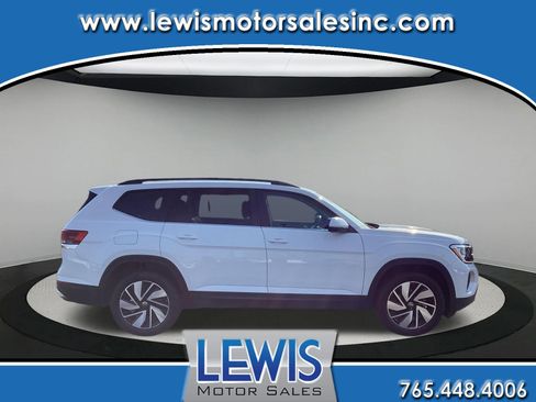 Used 2024 Volkswagen Atlas SE AWD/4WD image 1